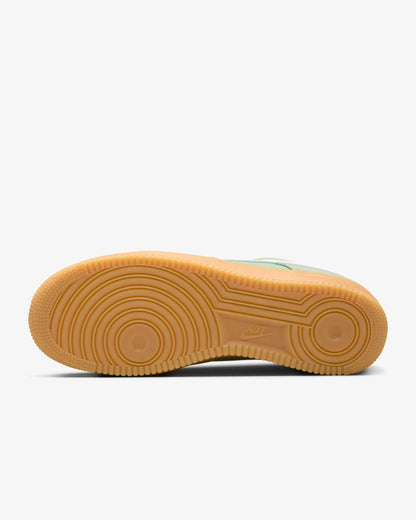 Nike Air Force 1 '07 LV8