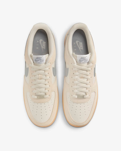 Nike Air Force 1 '07 LV8