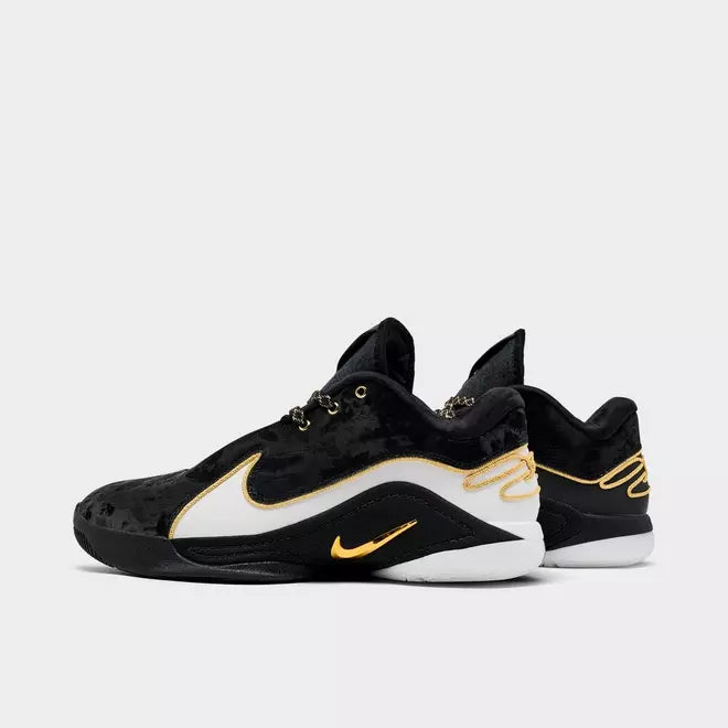 Men's Nike LeBron 22 Basketball Shoes
